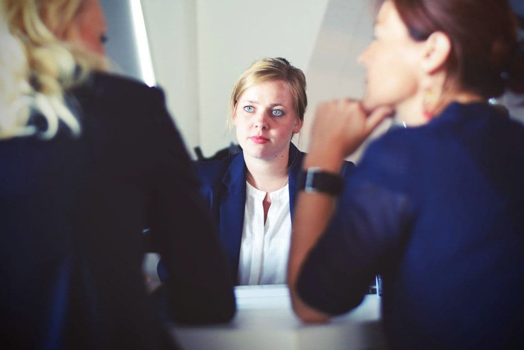 Menschliche Entlassungen durch Servant Leadership